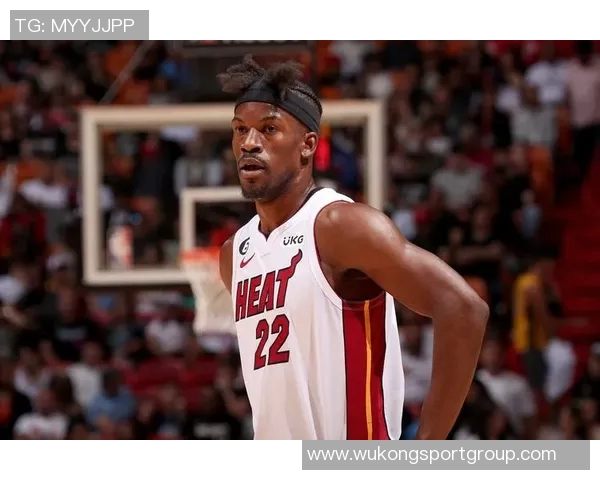 今天背靠背迎战国王队巴特勒因背部不适缺席比赛引发关注 今天背靠背迎战国王队巴特勒因背部不适缺席比赛引发关注