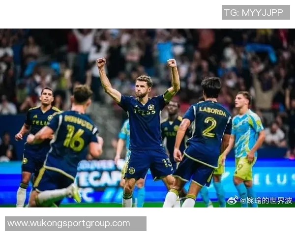 穆勒分享全队合照激励士气美职联总决赛倒计时五天