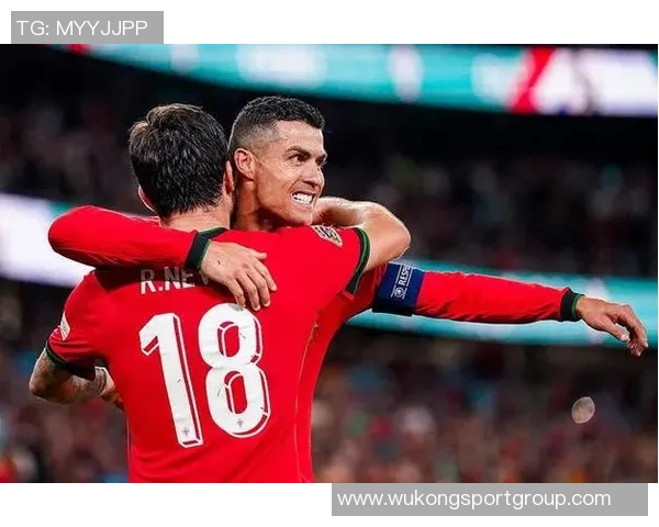 梅西与C罗继续征战绿茵场球迷期待2026年精彩对决